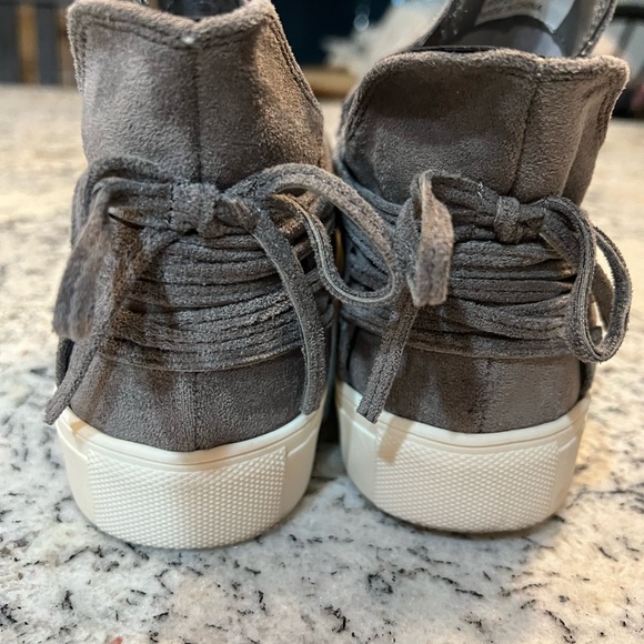 🌸Very G Harvest Grey Ankle Sneaker - Picture 3 of 9